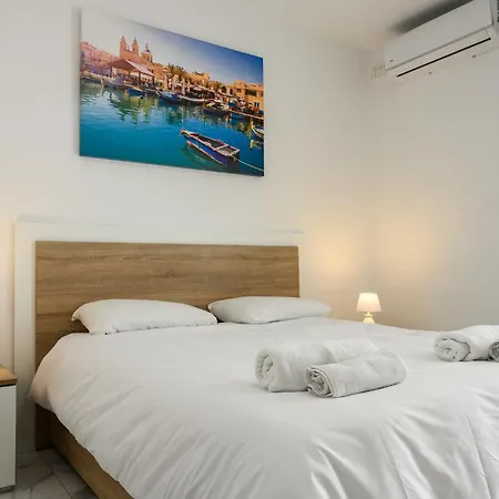 Spacious Modern Apartment Near The Sea In Xemxija St. Paul's Bay Exterior photo