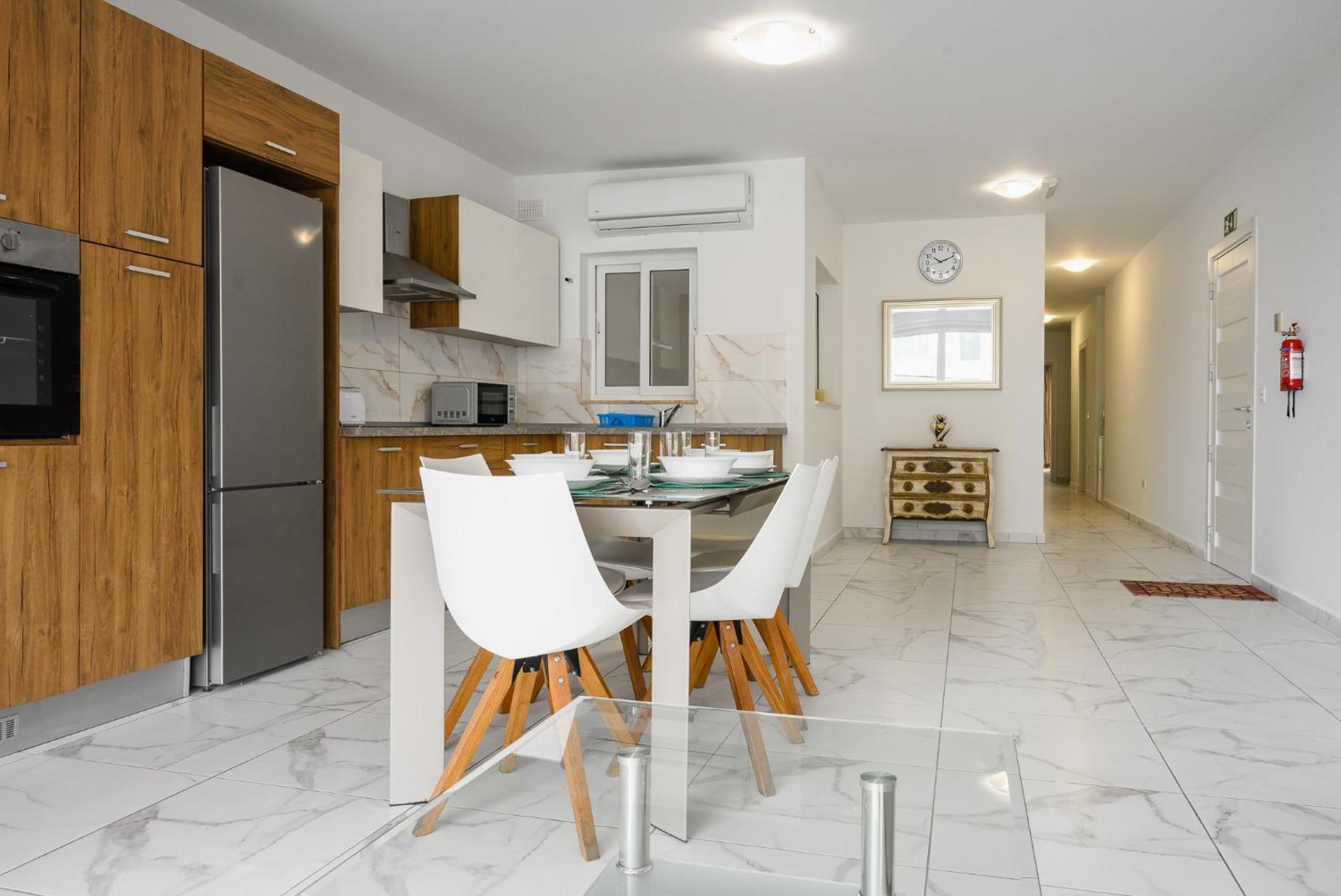 شقة Spacious Modern Near The Sea In Xemxija خليج سانت بول
